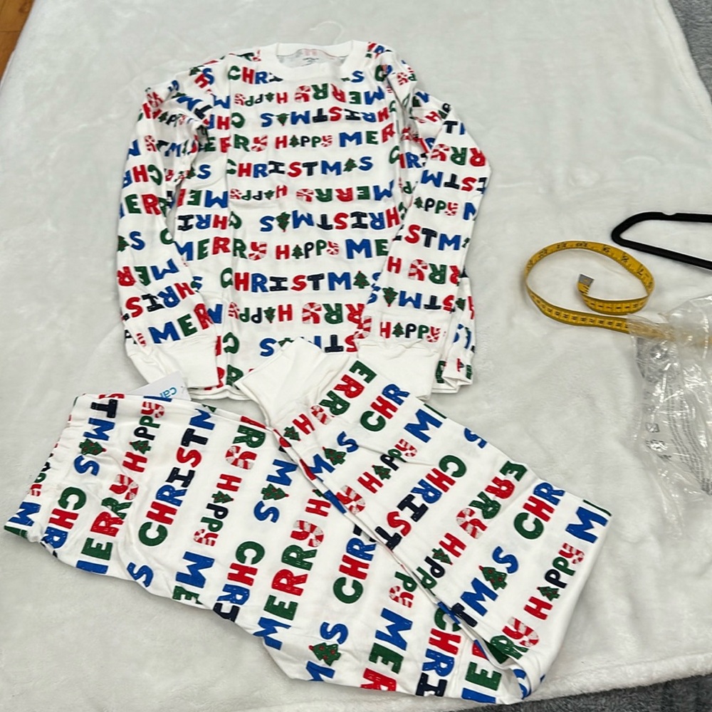 Carter’s Christmas pajama set kids size 7